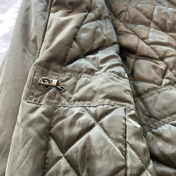 DKNY Women’s Large Hunter Green Faux Fur Lined Hood Button/Zip Coat - Picture 2 of 16